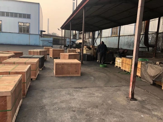 Industrielle Qualität Formieren Weg geformt Graphit 1,75g/cm3 Graphit Block 740*400*2300mm
