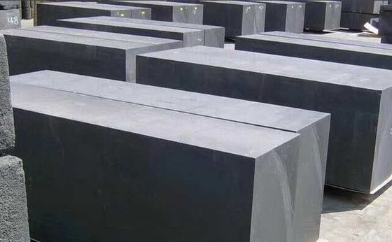 Extrudierte Graphitstange Formweise 1300-2500 mm Länge Massendichte 1,6 Dia 20-75 mm