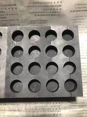 Individuell geformte Hochtemperatur-Graphit-Form GM-85 mit einer Massendichte von 1,91 g