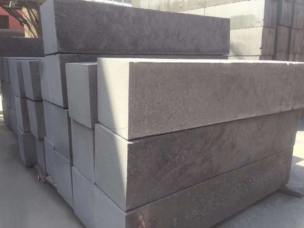Extrudierte Graphitstange Formweise 1300-2500 mm Länge Massendichte 1,6 Dia 20-75 mm