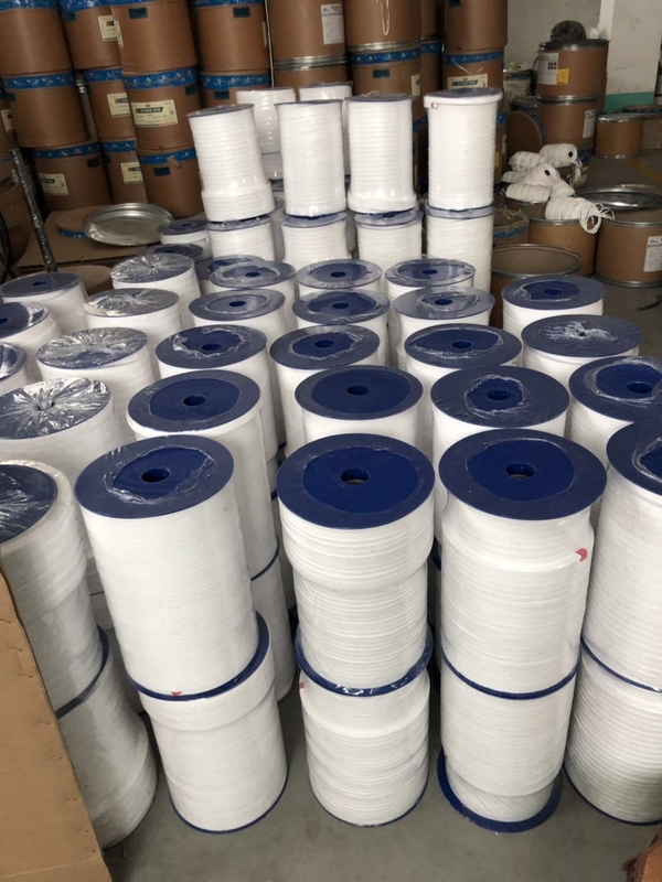 PTFE Graphitdrüse Verpackung in 4*4mm Größe Unterstützt Zahlung in USD Größe 4*4 bis 100*100mm